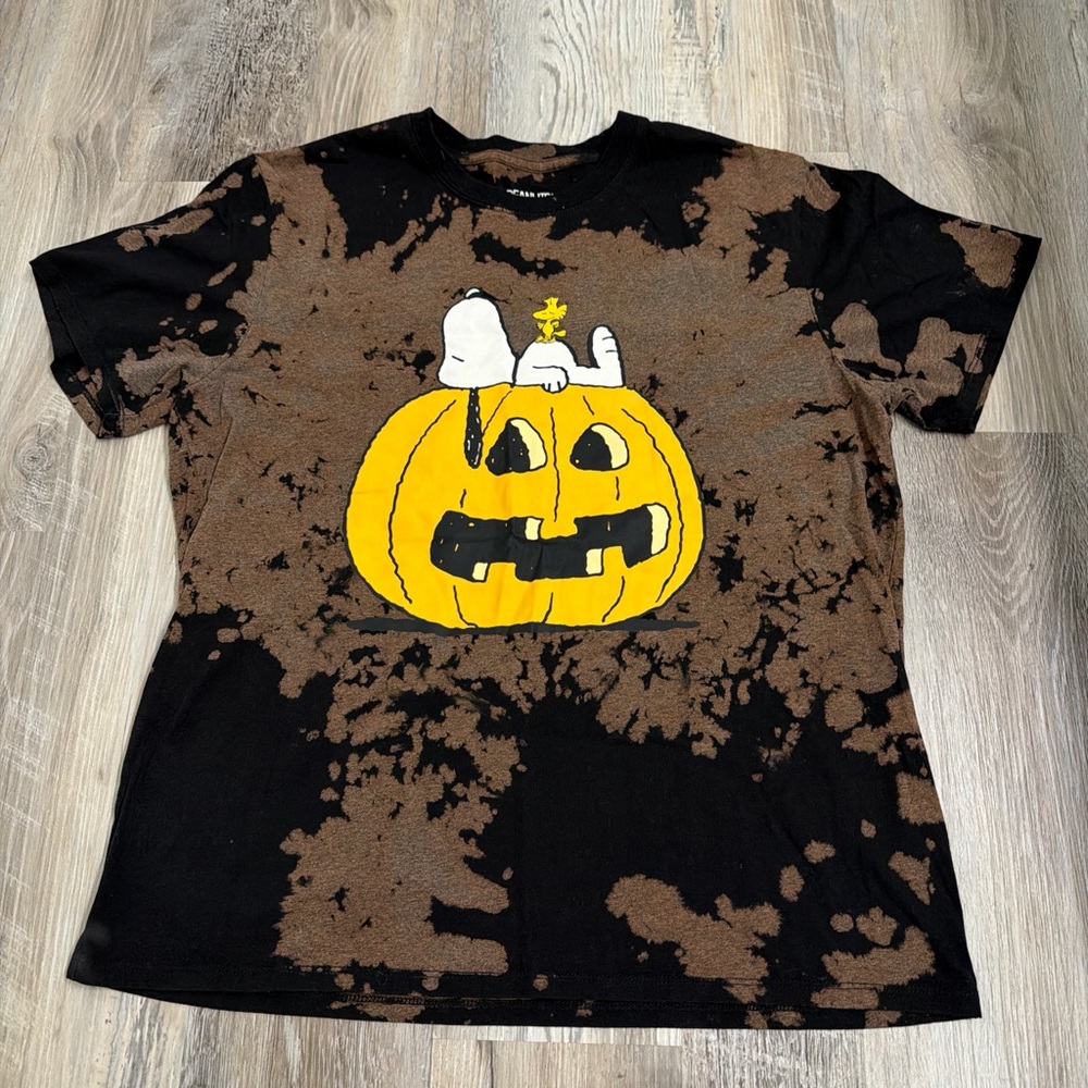 Peanuts snoopy pumpkin tshirt size large